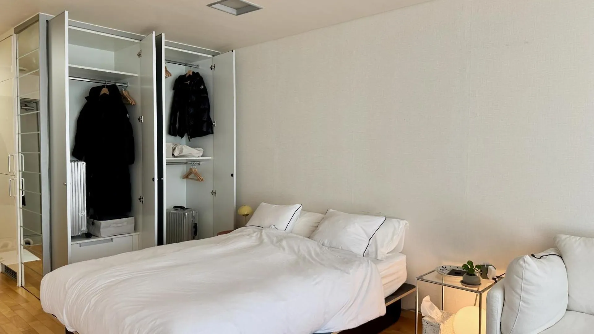 Gangnam Highrise Apartment 3 Min To Gangnam Station Seoul