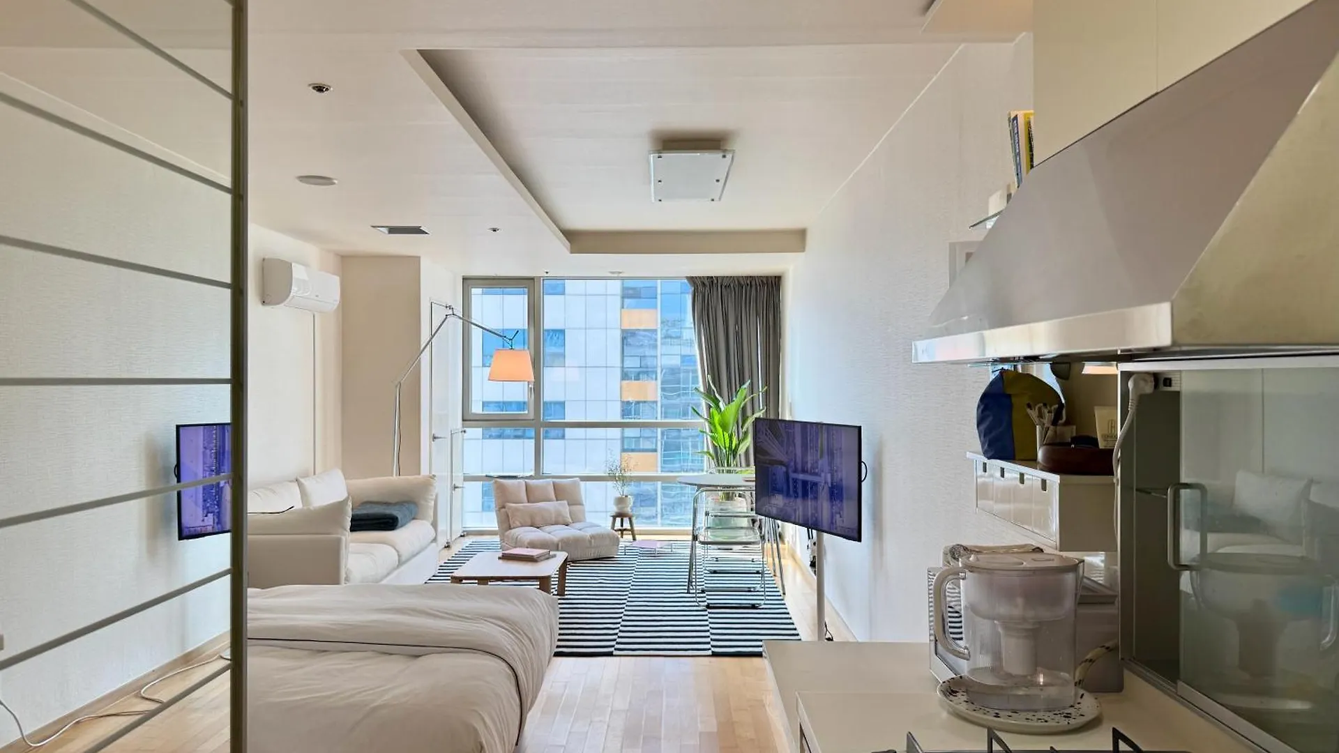 Gangnam Highrise Apartment 3 Min To Gangnam Station Seoul South Korea